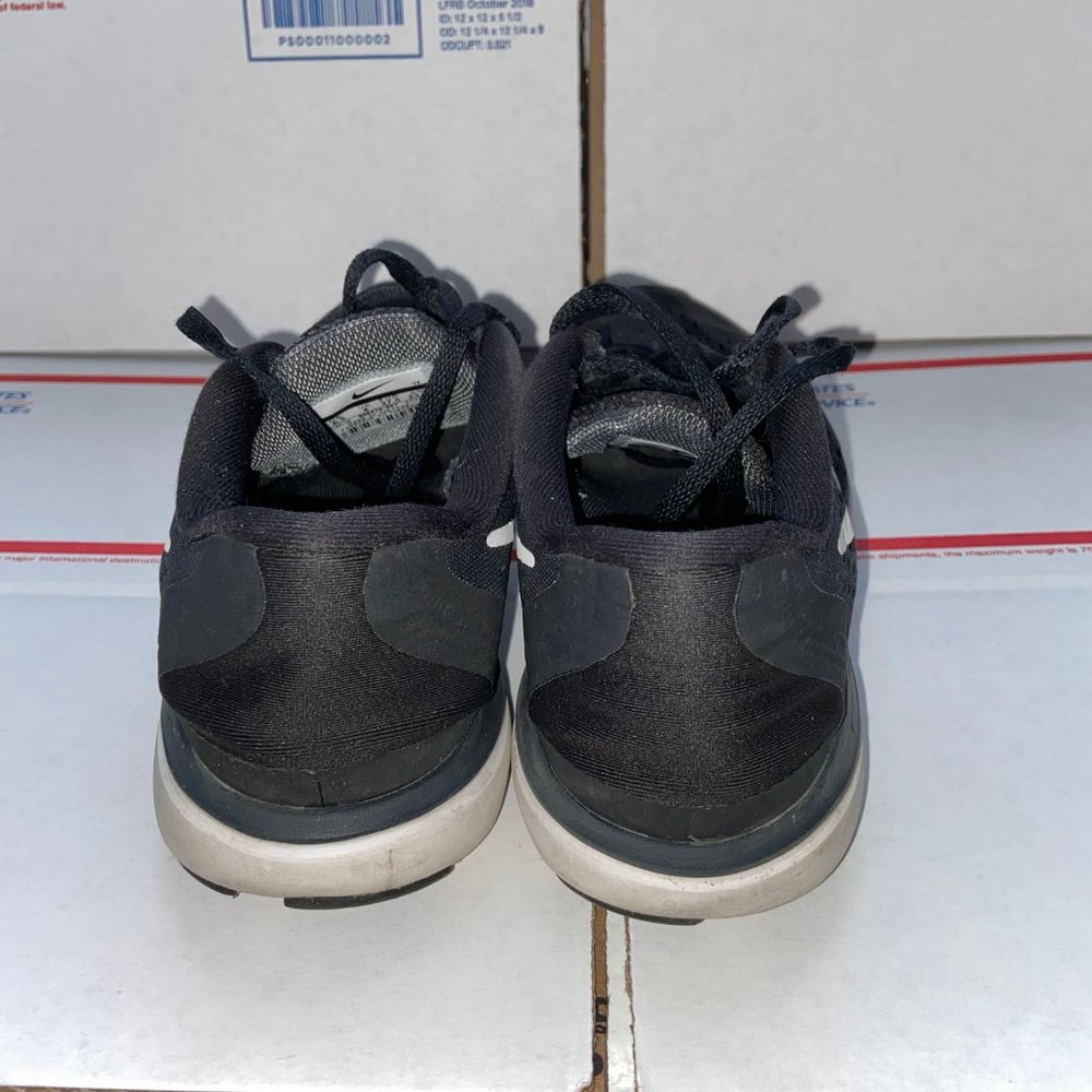 Nike Flex 2017 RN | Women's Running Shoes - Picture 3 of 7